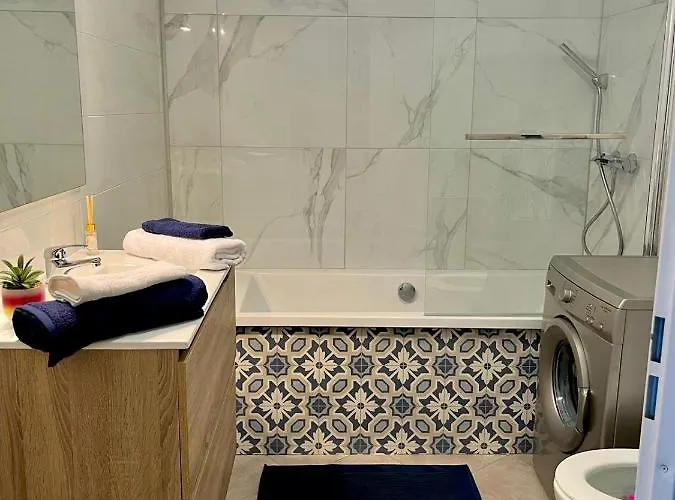 T2 Climatise Au Coeur Du Pole Aeronautique,a 8 Minutes De L'aeroport アパート コロミエ