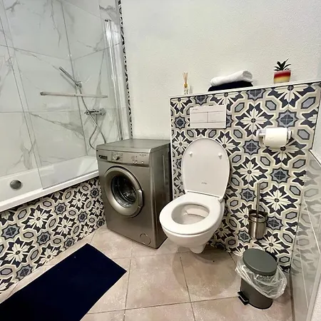 T2 Climatise Au Coeur Du Pole Aeronautique,a 8 Minutes De L'aeroport *