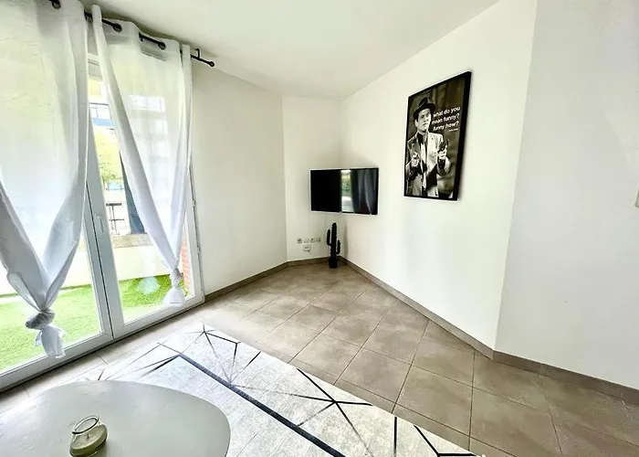 Apartamento T2 Climatisé Au Cœur Du Pôle Aéronautique,à 8 Minutes De L'aéroport *